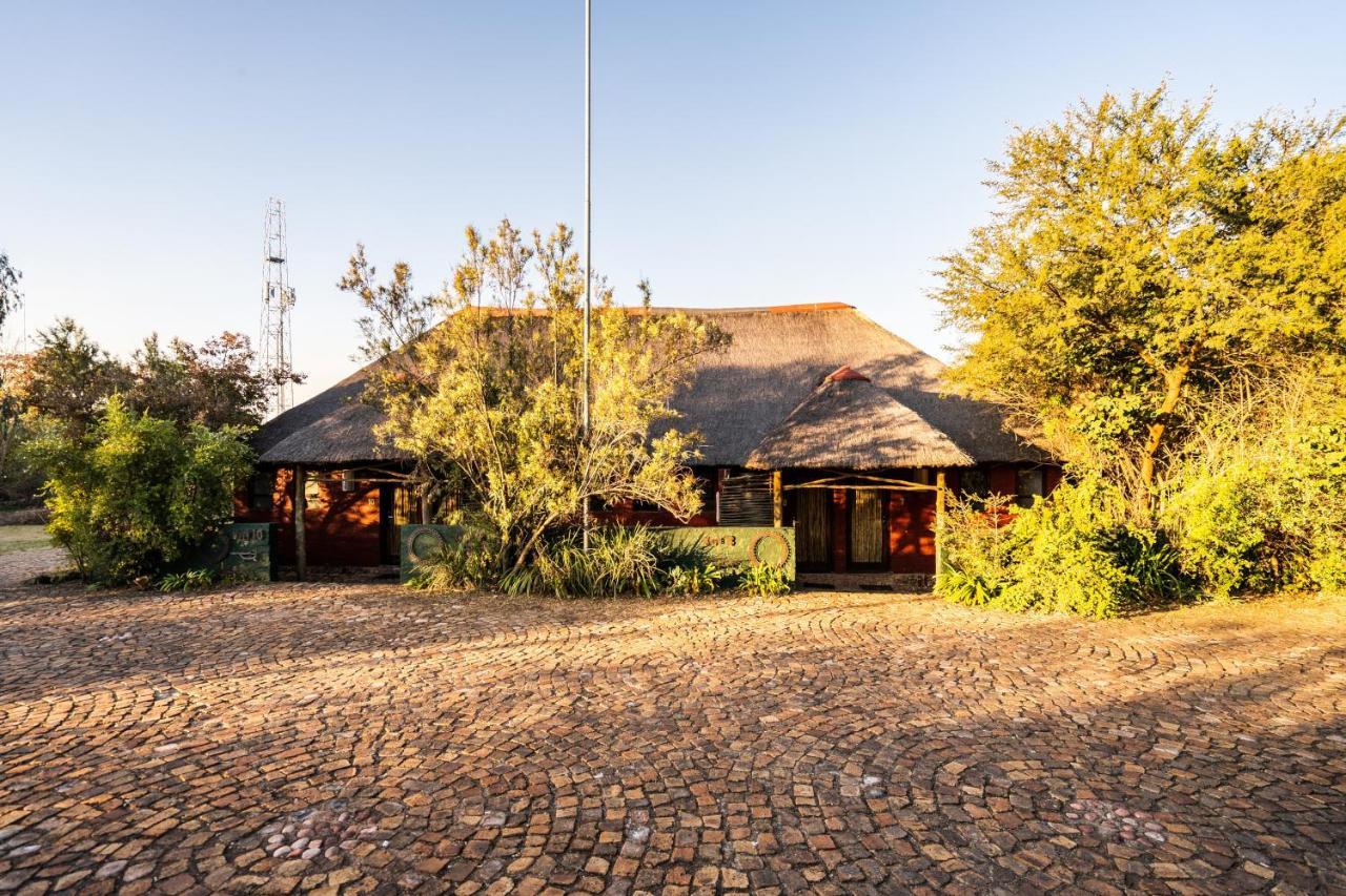 Hakunamatata Lodge & Health Spa/ Wedding & Conference Venue マルデールスドリフト エクステリア 写真